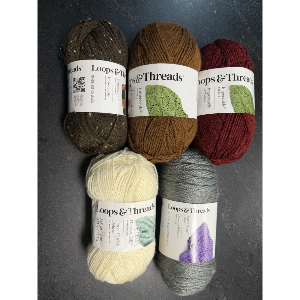 Lot of 5 Loops & Threads Yarn Impeccable Delicate DK Soft & Shiny Acrylic Skeins
